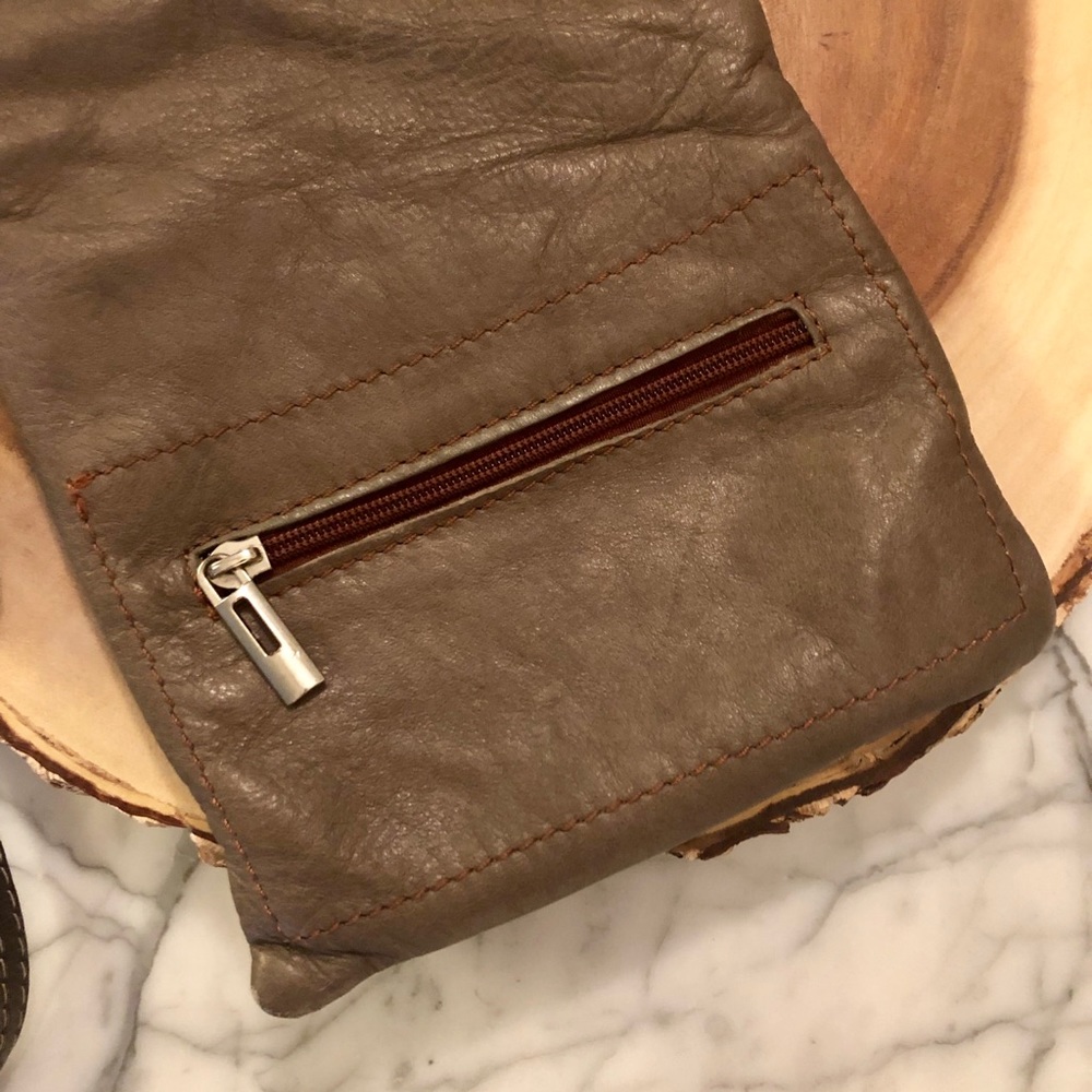 Genuine Italian Leather Satchel - Picture 4 of 8